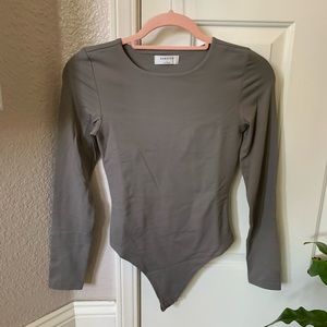 Aritzia Contour Crew Longsleeve Bodysuit in Pewter Grey
